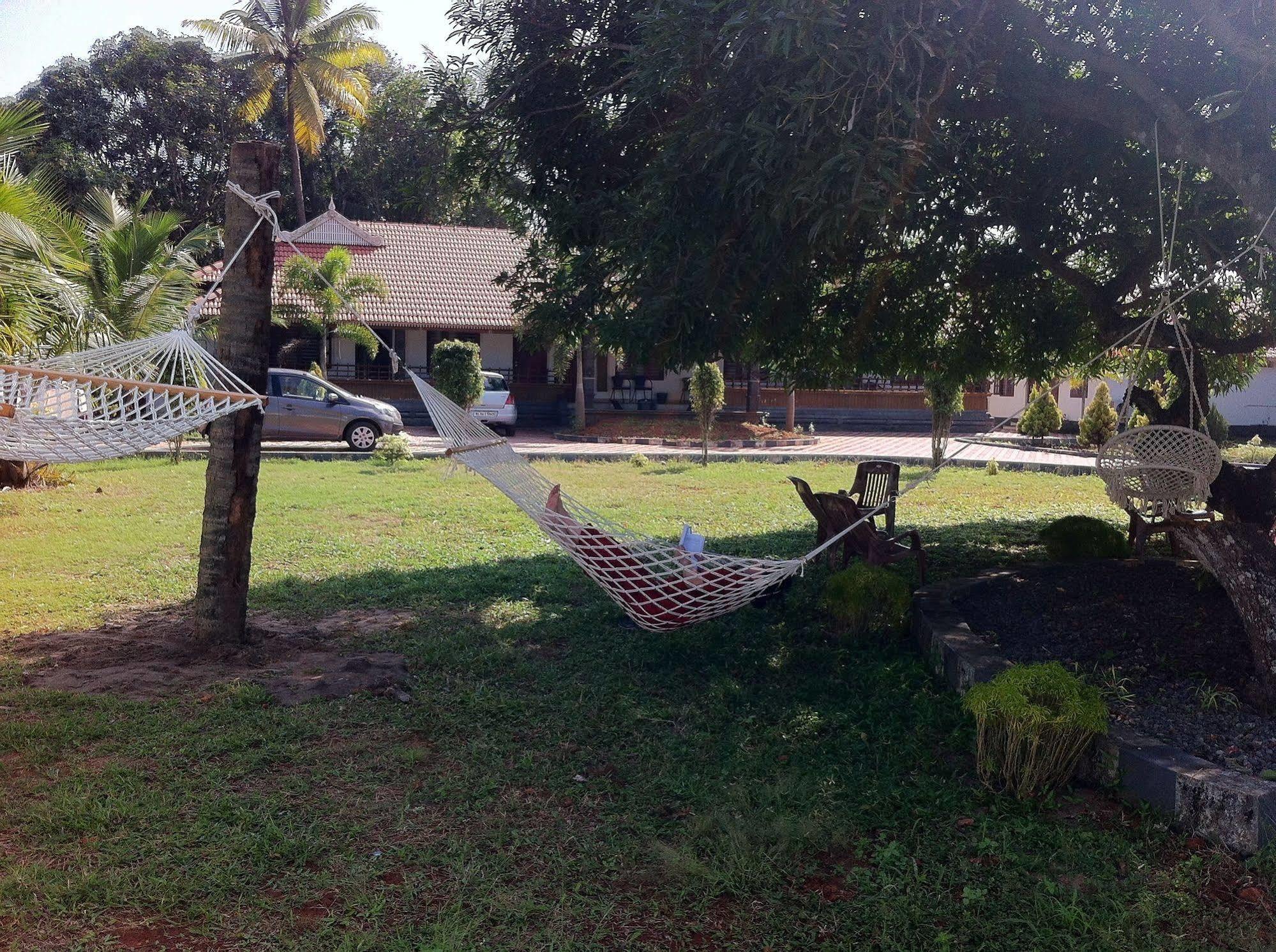 Baywatch Beach Resort Alappuzha Exterior photo
